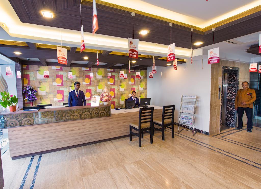 Plaza Hotel Trichy Tiruchirappalli Rom bilde