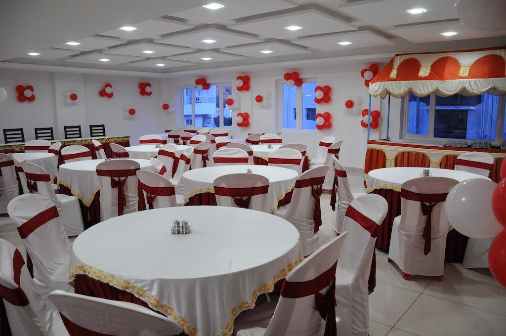 Plaza Hotel Trichy Tiruchirappalli Rom bilde